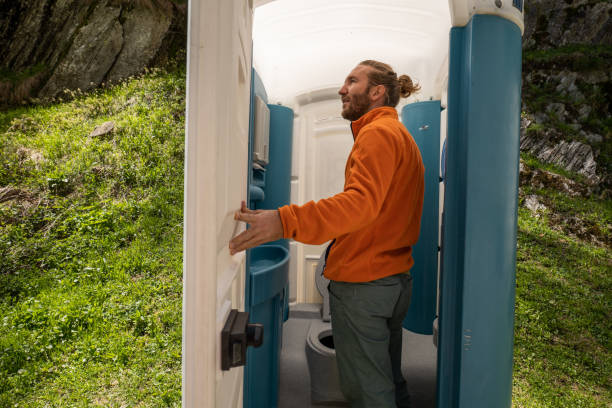 Portable Toilet Options We Offer in Roland, OK